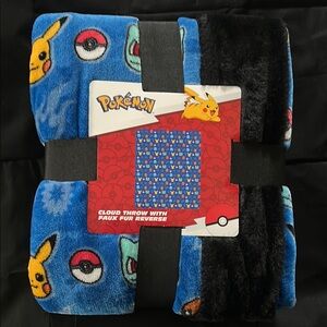 Pokémon Blue Throw Blanket